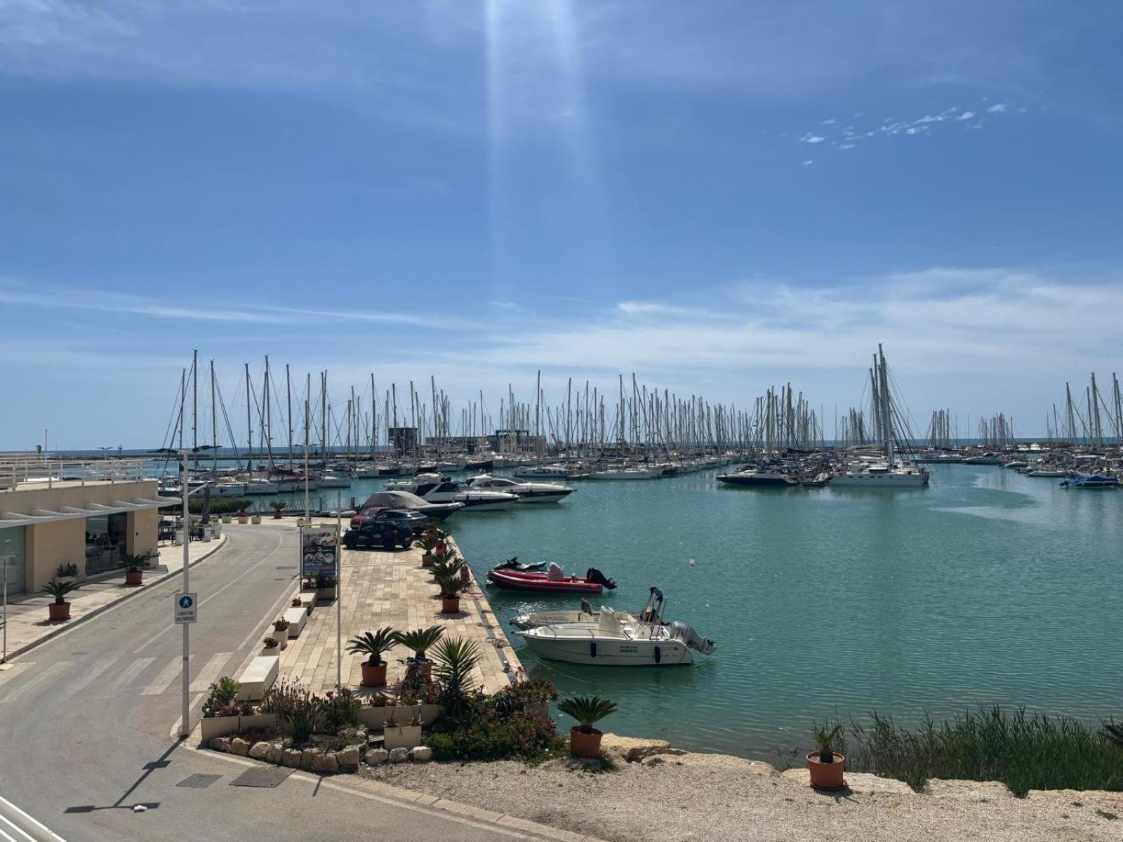 Acquamarina House Marina Di Ragusa Esterno foto