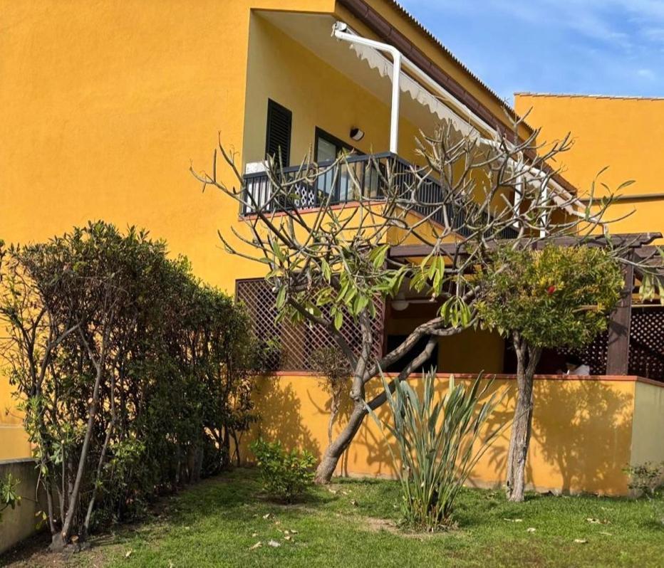 Acquamarina House Marina Di Ragusa Esterno foto